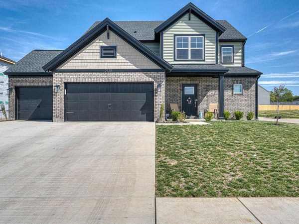 2938 Donna Dee Drive, Evansville, IN 47725