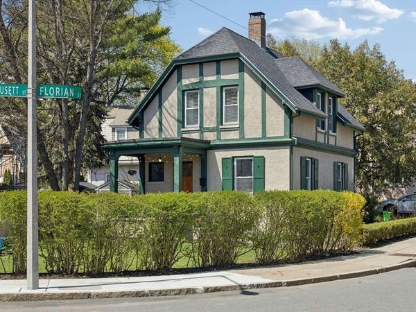 90 Florian St, Boston, MA 02130
