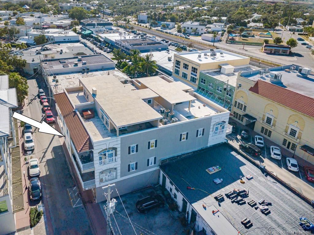 47 SW Osceola Street, Unit UN206, Stuart, FL 34994 Photo