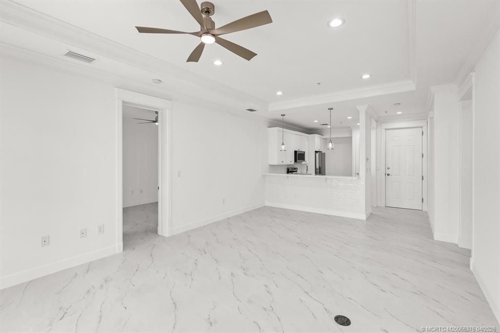 47 SW Osceola Street, Unit UN206, Stuart, FL 34994 Photo