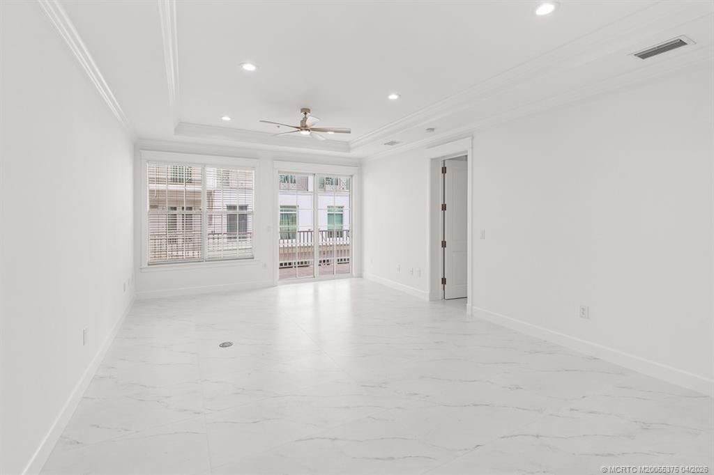 47 SW Osceola Street, Unit UN206, Stuart, FL 34994 Photo