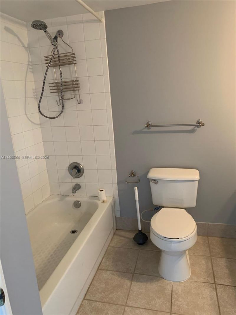 600 N Crestwood Ct N , Unit 610, Royal Palm Beach, FL 33411 Photo