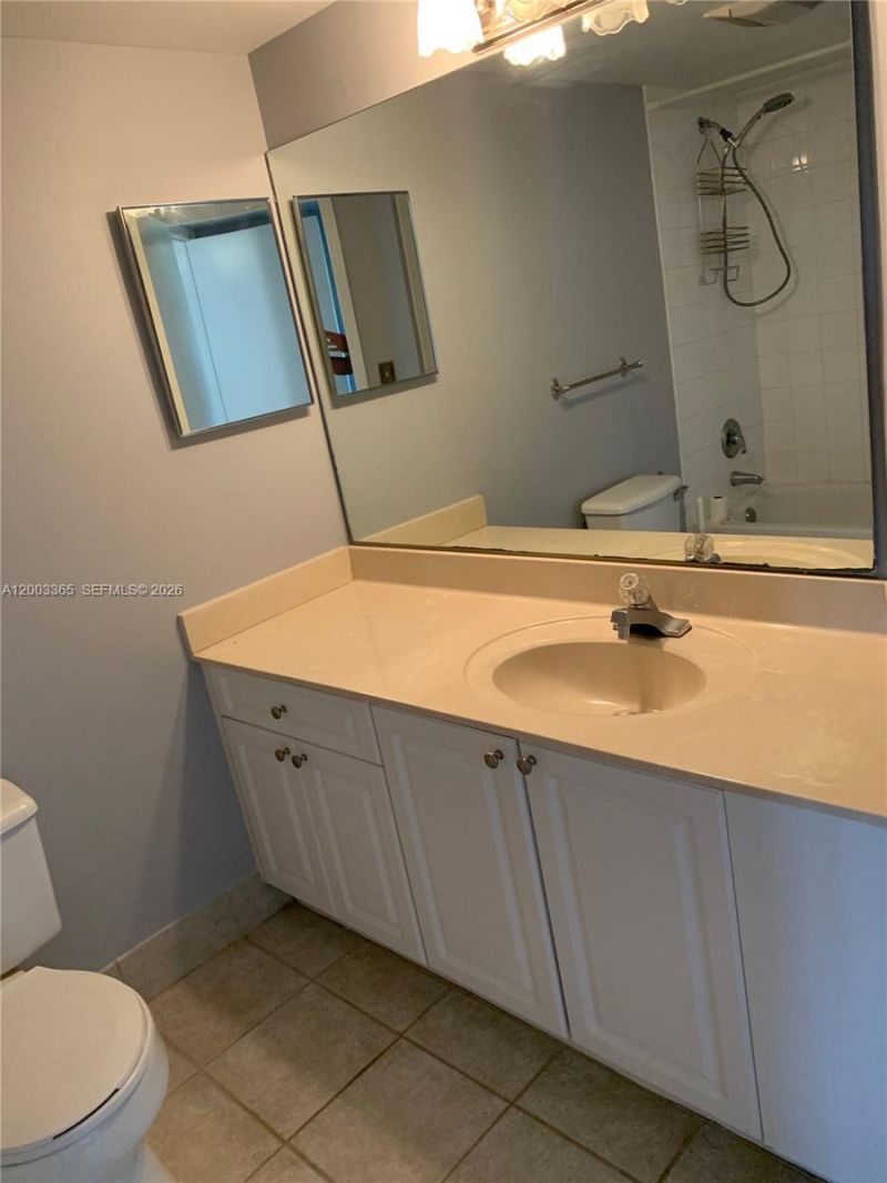 600 N Crestwood Ct N , Unit 610, Royal Palm Beach, FL 33411 Photo