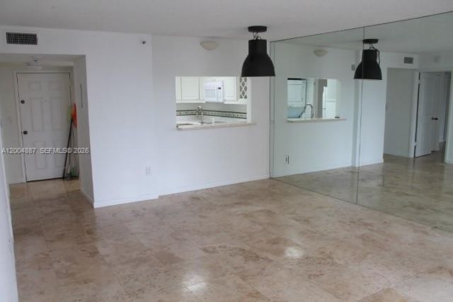540 Brickell Key Dr, Unit 724, Miami, FL 33131 Photo