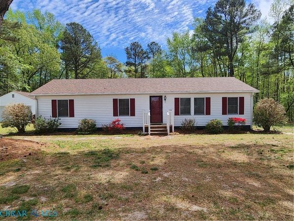 1014 Warner Road , Urbanna, VA 23175