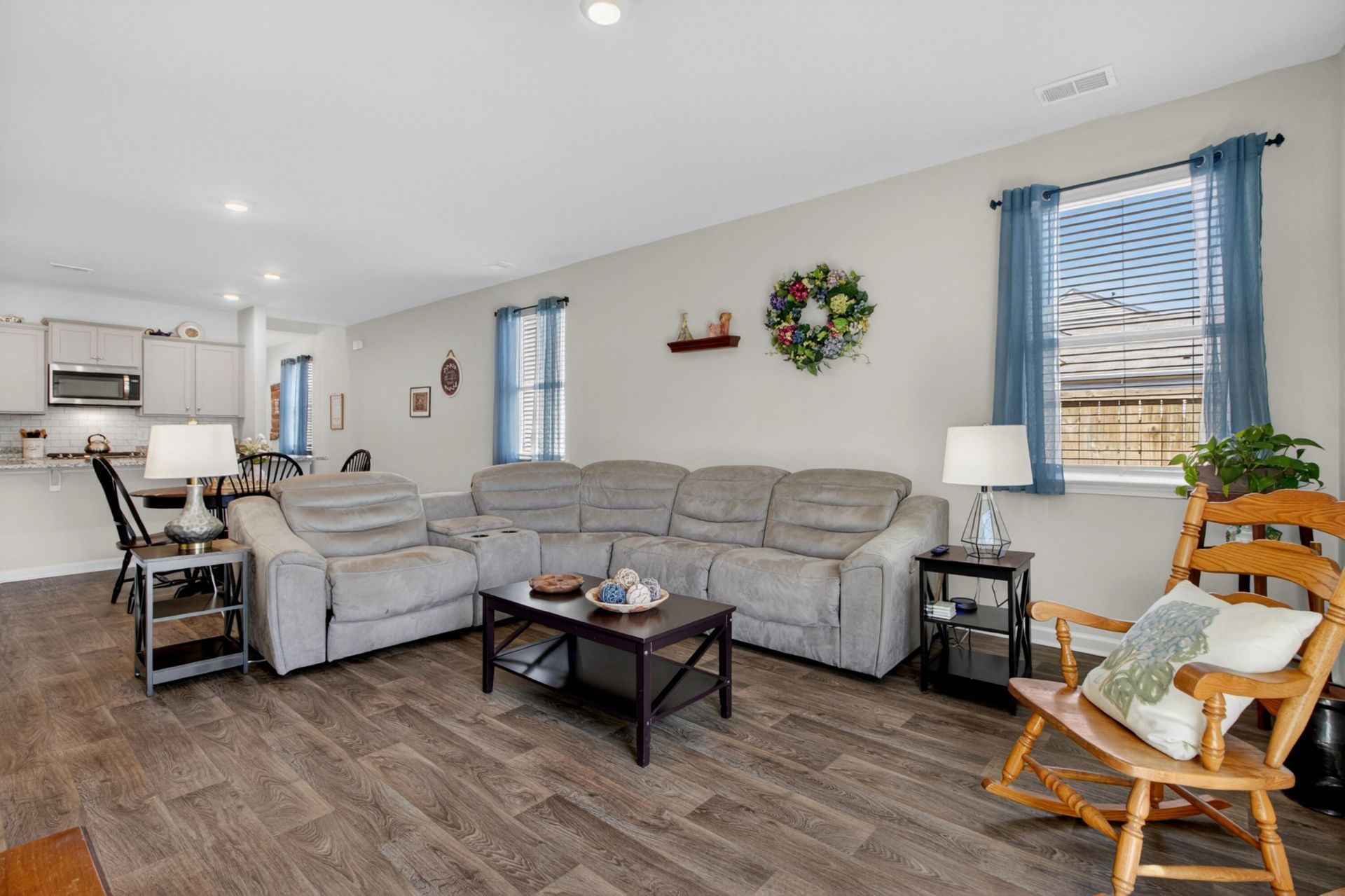 410 Eastern Pine Photo 11