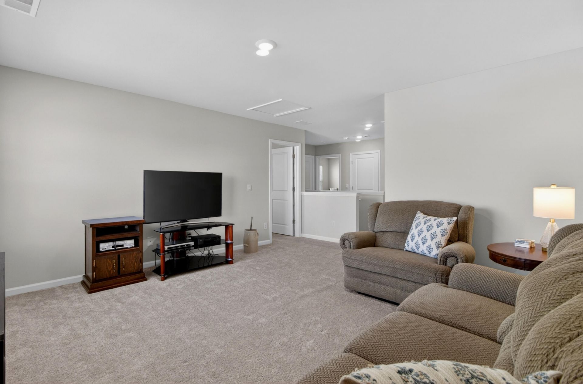 410 Eastern Pine Photo 18