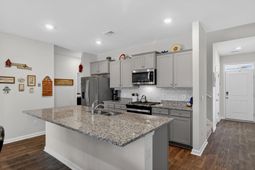 410 Eastern Pine photo 4