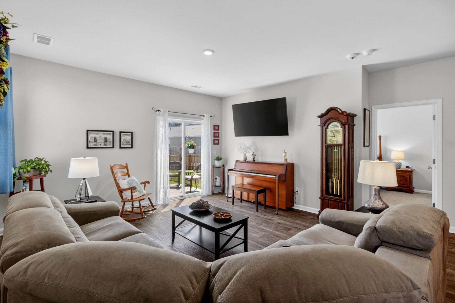 410 Eastern Pine Photo 9