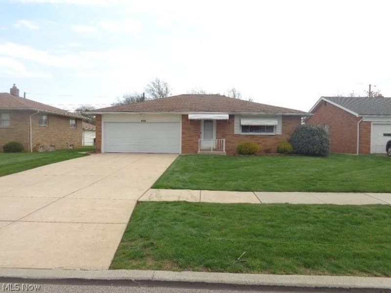 6195 Jamestown Drive, Parma, OH 44134 Photo 1