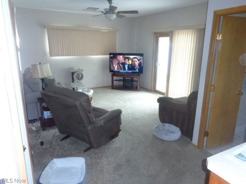 6195 Jamestown Drive, Parma, OH 44134 Photo 17