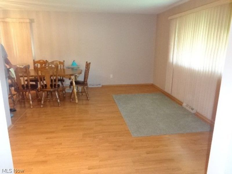 6195 Jamestown Drive, Parma, OH 44134 Photo 8