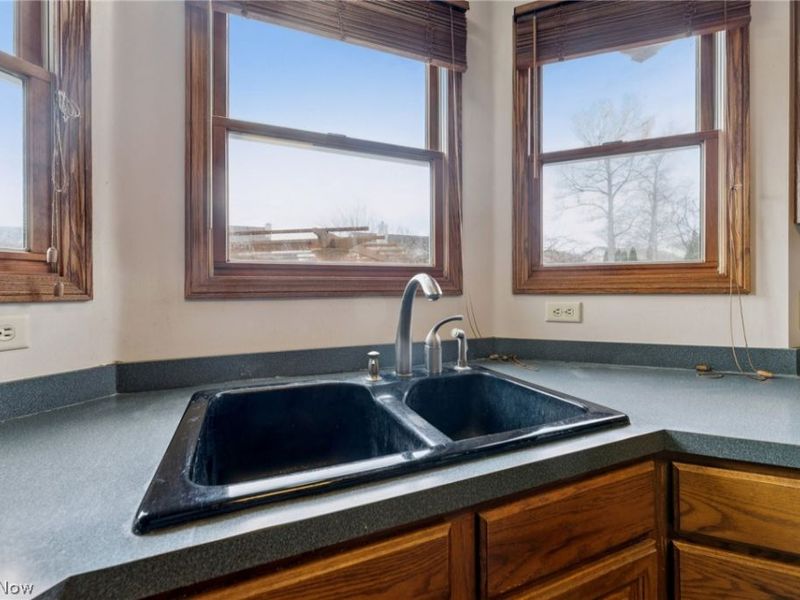 10917 Mogadore Avenue NW, Uniontown, OH 44685 Photo 12