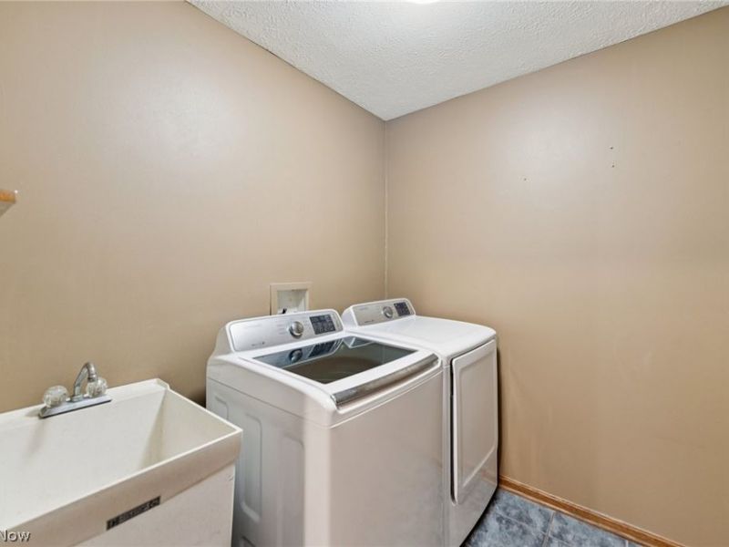 10917 Mogadore Avenue NW, Uniontown, OH 44685 Photo 16