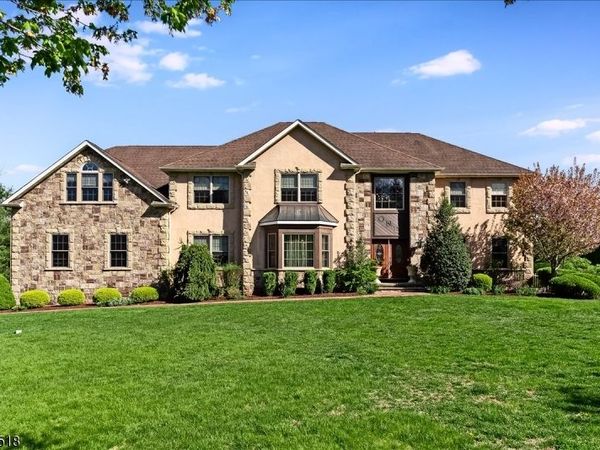 1 Brodziak Rd, Denville, NJ 07834