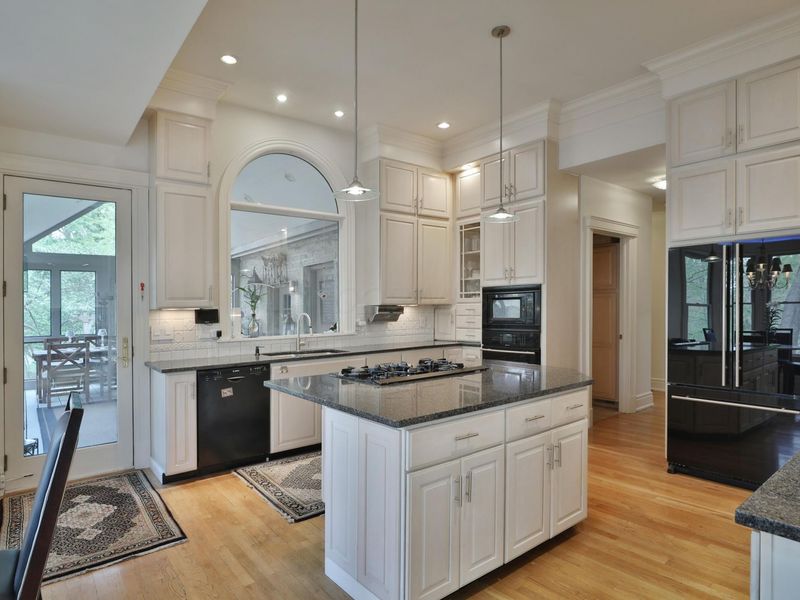 455 Walhalla Road, Columbus, OH 43202 Photo 21