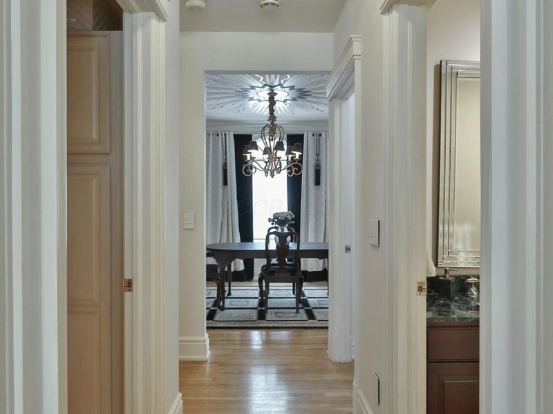 455 Walhalla Road, Columbus, OH 43202 Photo 31