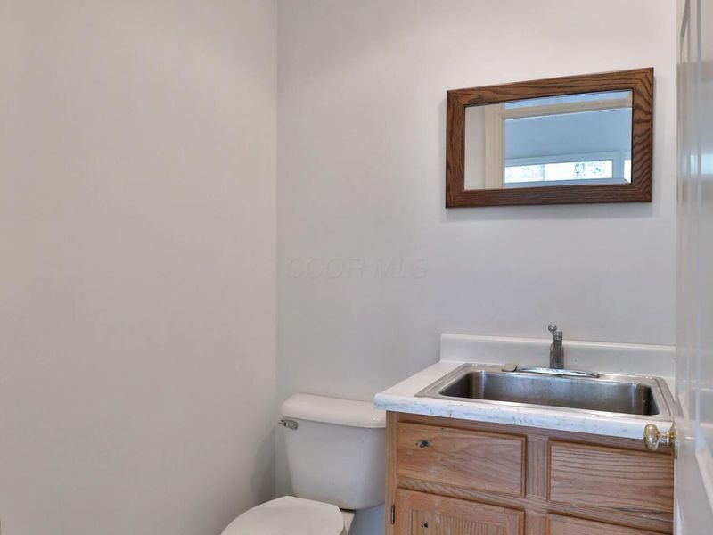 455 Walhalla Road, Columbus, OH 43202 Photo 52