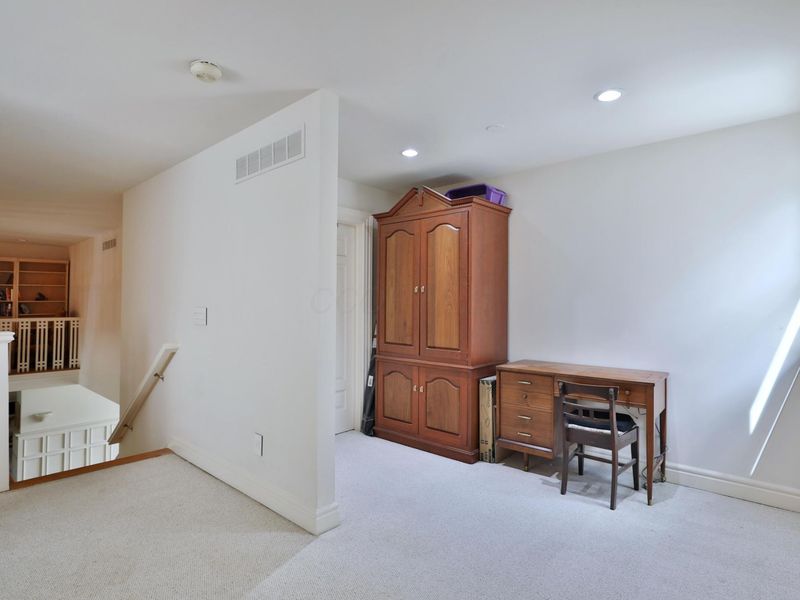 455 Walhalla Road, Columbus, OH 43202 Photo 56