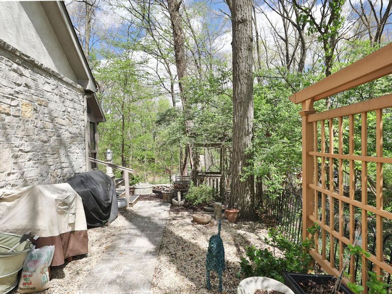 455 Walhalla Road, Columbus, OH 43202 Photo 66