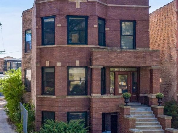 2215 W Thomas Street, Chicago, IL 60622