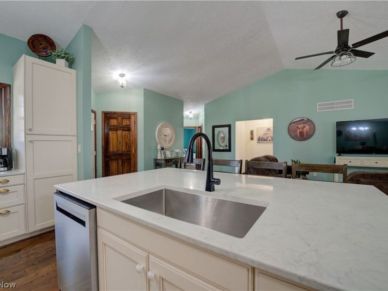 118 Sassafras Drive, Vermilion, OH 44089 Photo 11