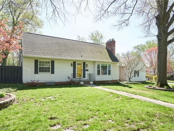 351 Keith Avenue , Akron, OH 44313