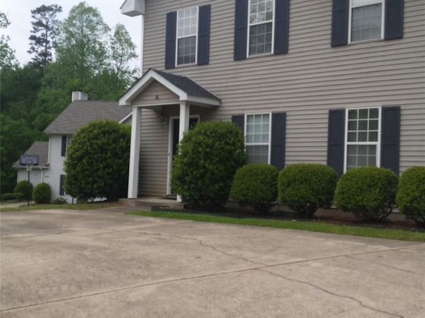 802 Selwyn Oaks Court, Charlotte, NC 28209