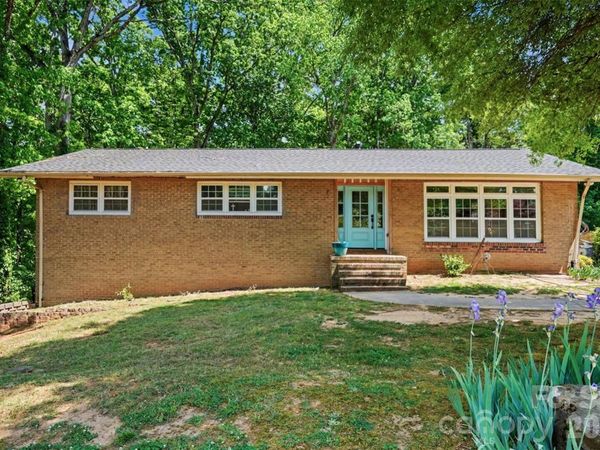6913 Folger Drive, Charlotte, NC 28270