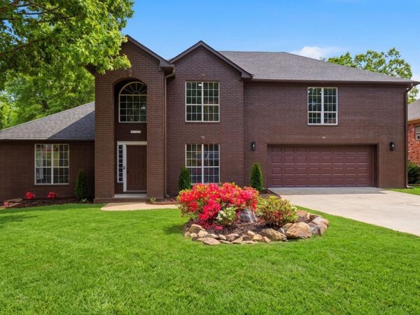 2001 Sawgrass Drive , Little Rock, AR 72212