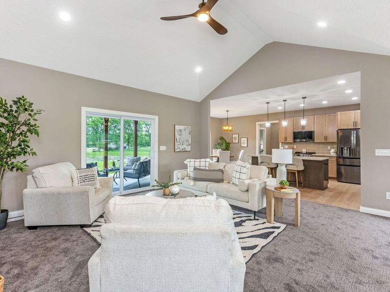 4254 Stone Hill Drive E, Carroll, OH 43112 Photo 10