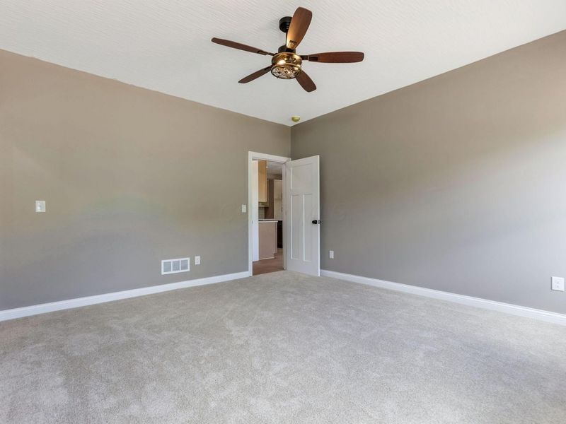 4254 Stone Hill Drive E, Carroll, OH 43112 Photo 36