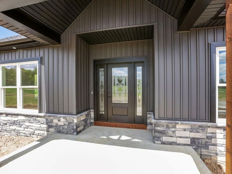 4254 Stone Hill Drive E, Carroll, OH 43112 Photo 7