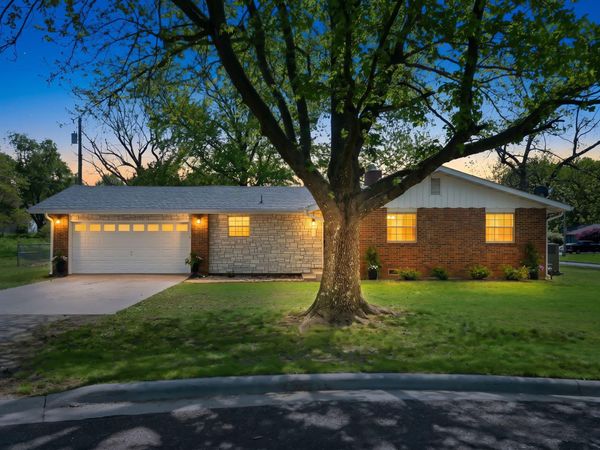 1309 N Central Avenue, Monett, MO 65708