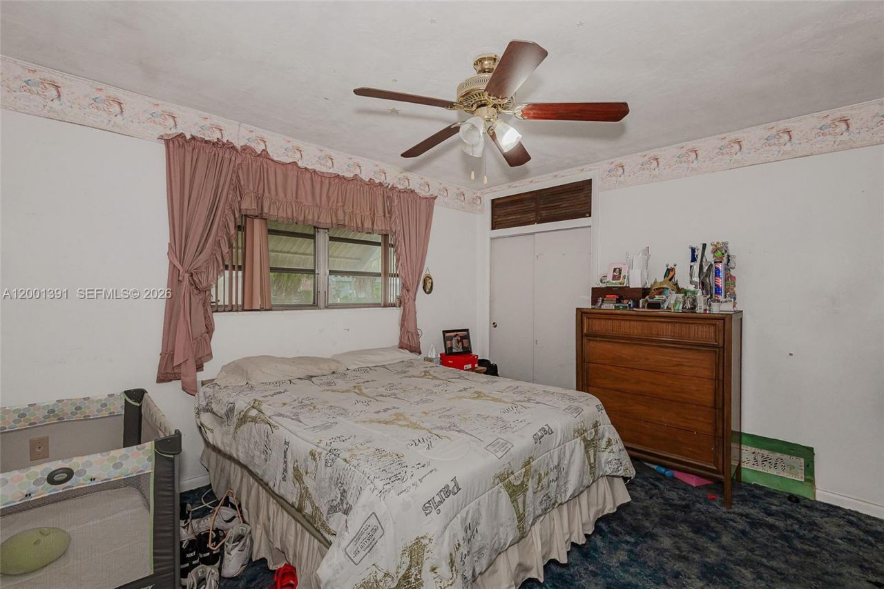 401 NW 93rd Ave, Pembroke Pines, FL 33024 Photo