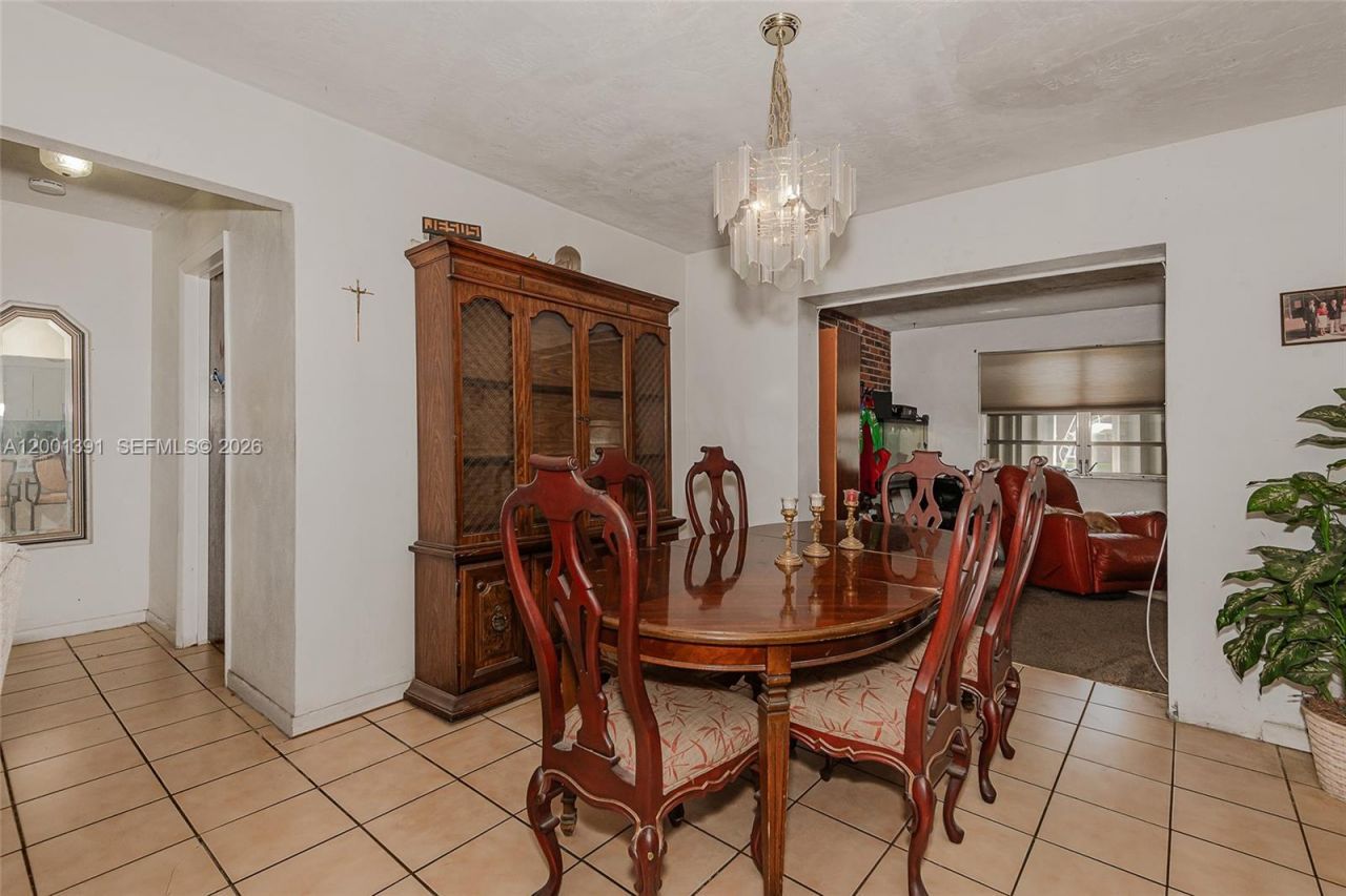 401 NW 93rd Ave, Pembroke Pines, FL 33024 Photo