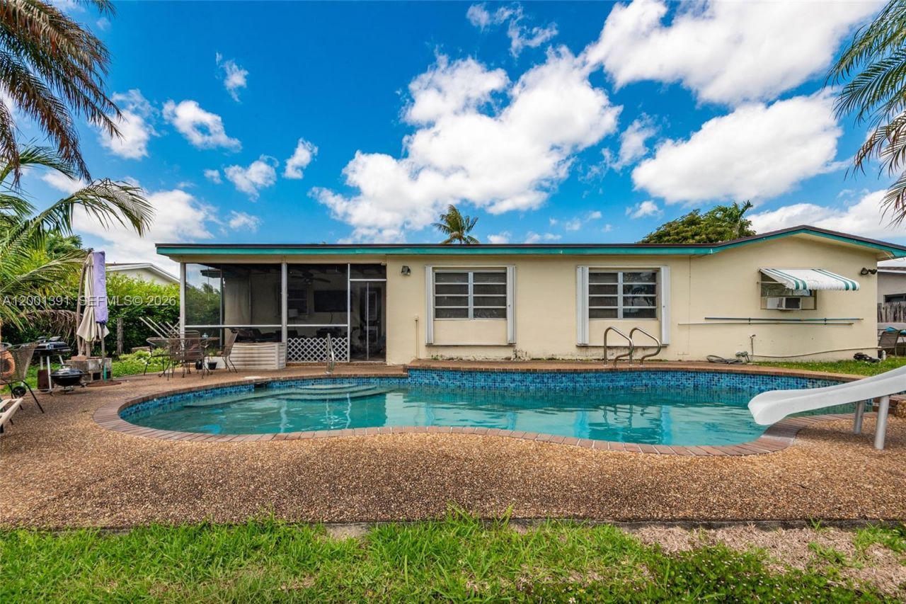 401 NW 93rd Ave, Pembroke Pines, FL 33024 Photo