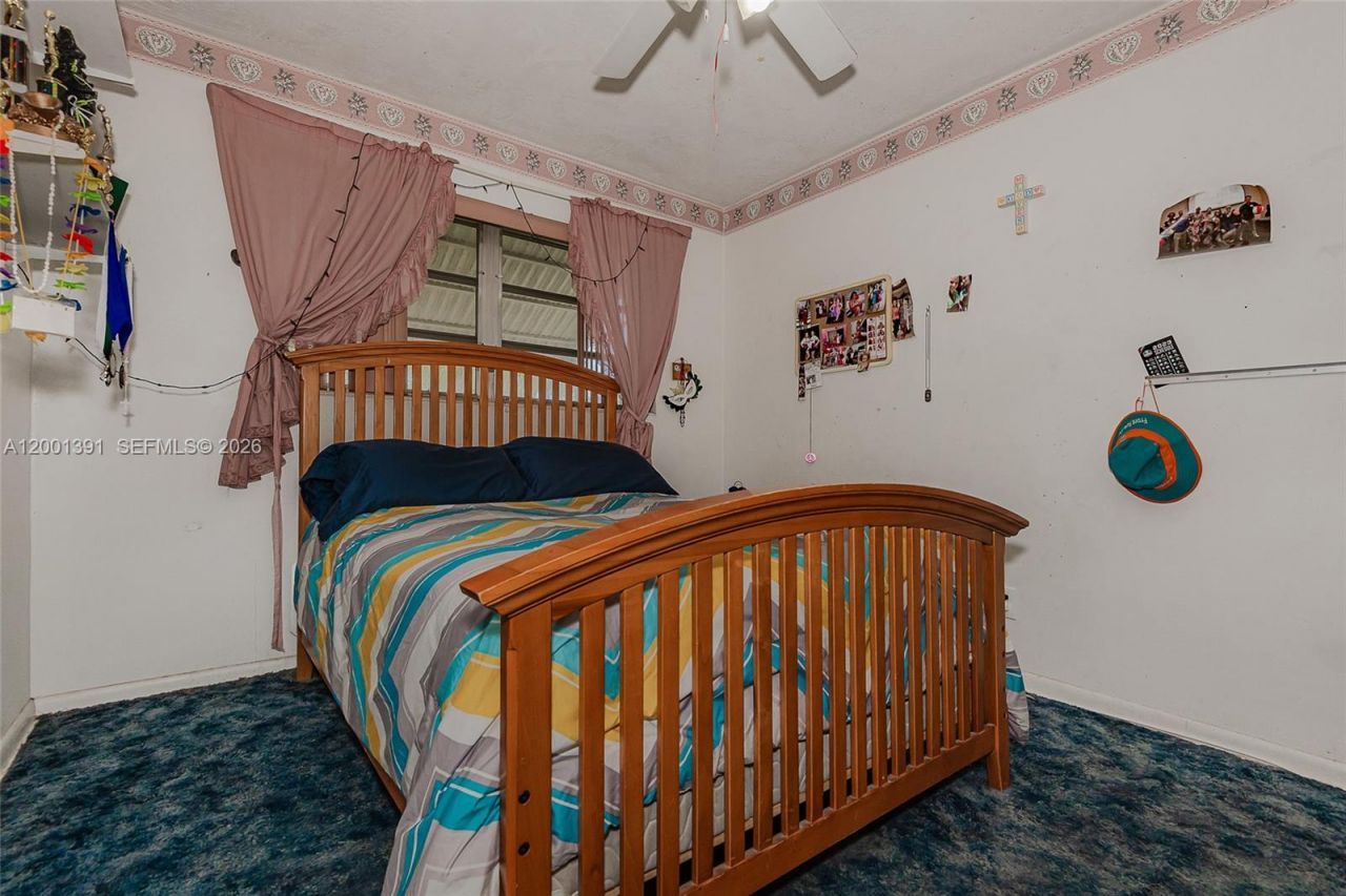 401 NW 93rd Ave, Pembroke Pines, FL 33024 Photo