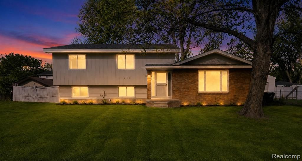 21773 Rockwell Street, Farmington Hills, MI 48336 Main Photo