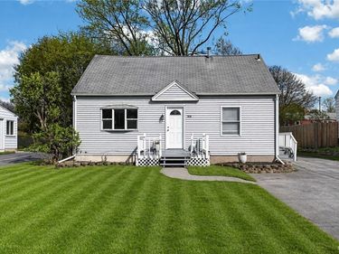 314 Russell Avenue , Liverpool, NY 13088