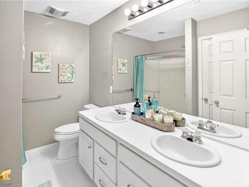 1557 N Yorkshire Drive, Broadview Heights, OH 44147 Photo 21