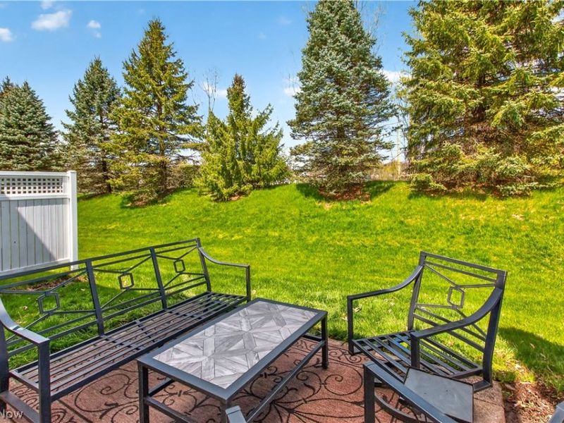 1557 N Yorkshire Drive, Broadview Heights, OH 44147 Photo 28