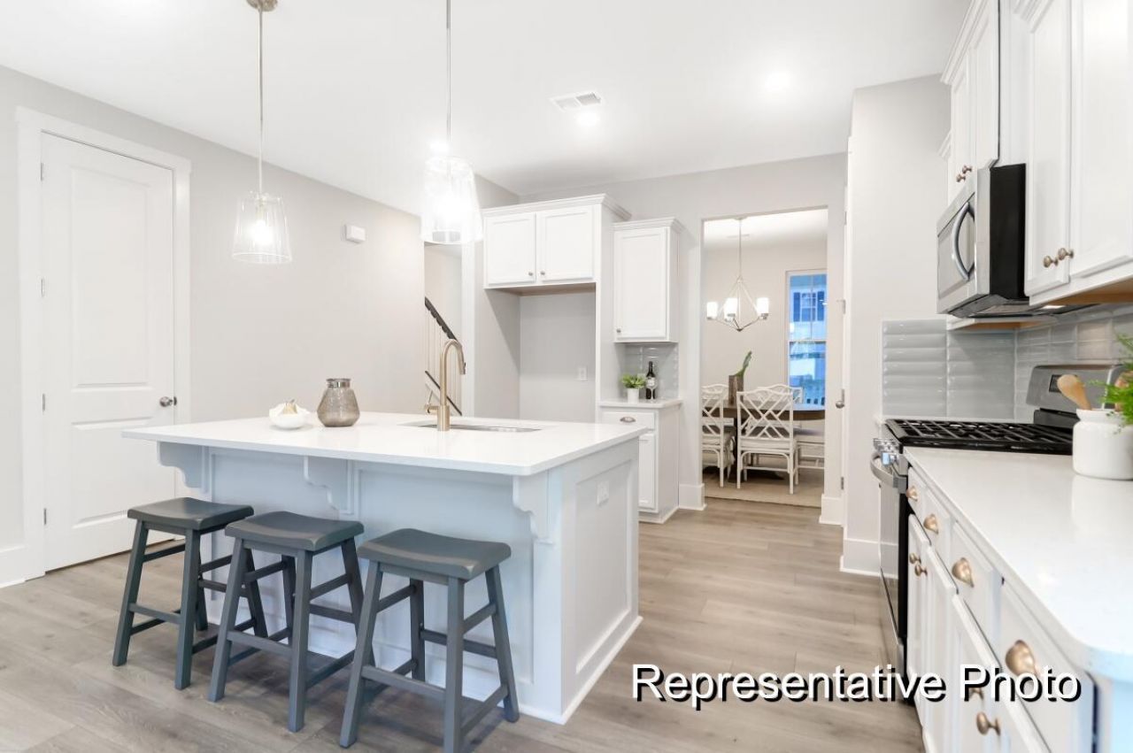 1044 House Finch Avenue Photo 6