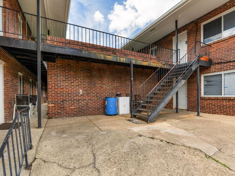 357 E 14th Avenue, Columbus, OH 43201 Photo 29