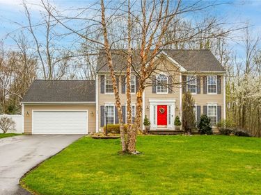 33 Chadwick Manor , Fairport, NY 14450