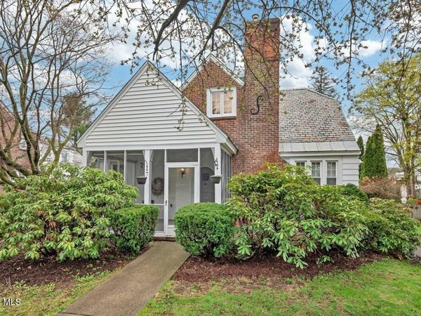 7 Tudor Road, Albany, NY 12203