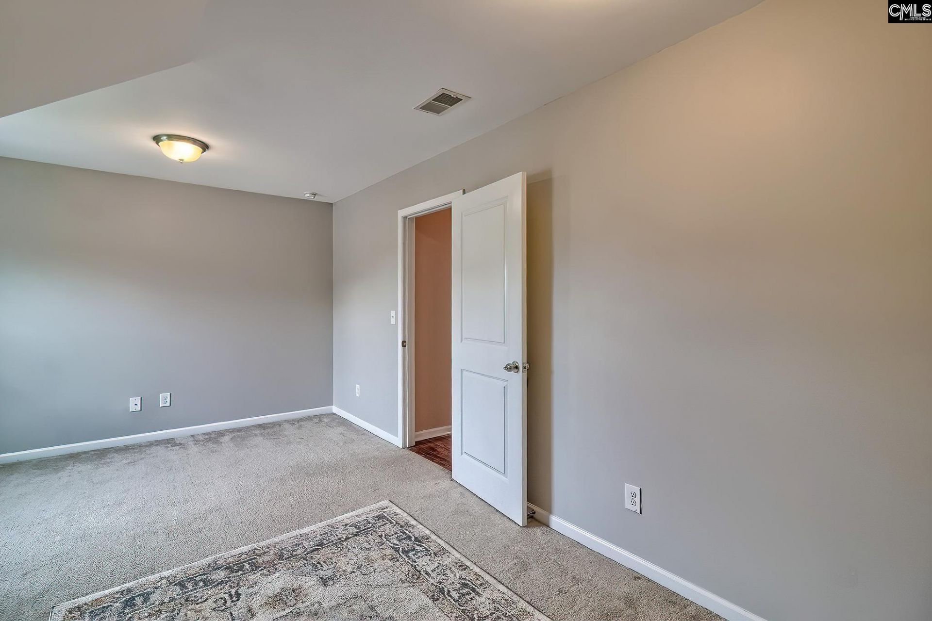 260 Eagle Pointe Drive  Photo 32