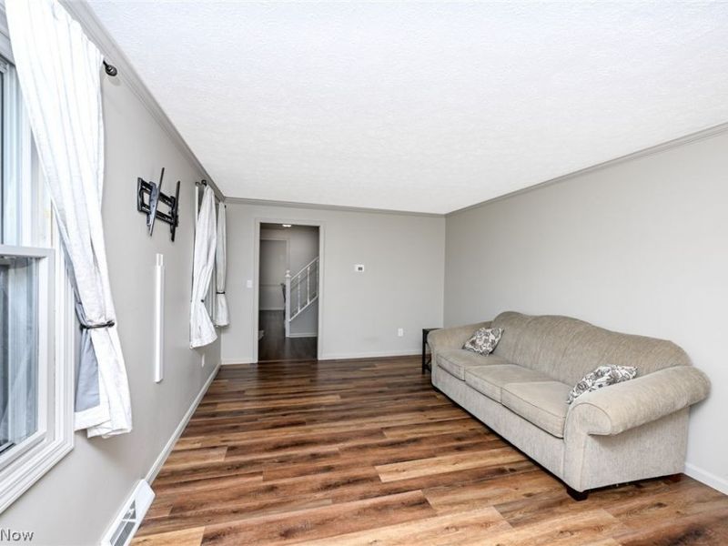 1800 Spotswood Street NW, Uniontown, OH 44685 Photo 15