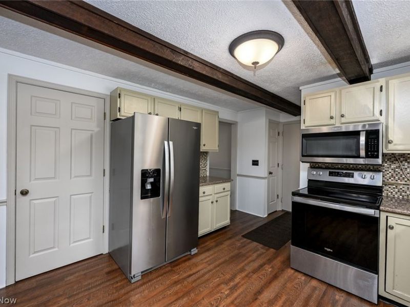 1800 Spotswood Street NW, Uniontown, OH 44685 Photo 20