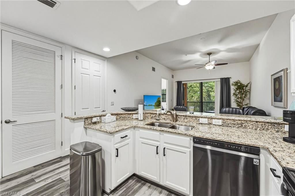 13651 Julias Way , Unit 1422, Fort Myers, FL 33919 Photo